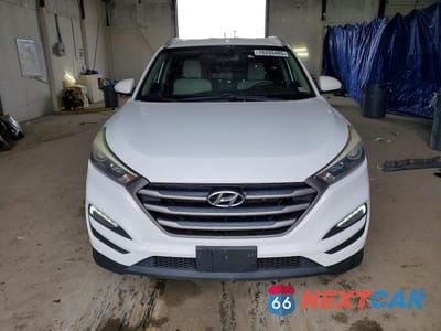 Piąte zdjęcie samochodu w środku: 2016 HYUNDAI TUCSON LIMITED VIN:KM8J3CA47GU035373 - miniatura