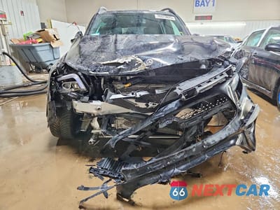 Piąte zdjęcie samochodu w środku: 2020 MERCEDES-BENZ GLB 250 4MATIC VIN:W1N4M4HB0LW036557 - miniatura