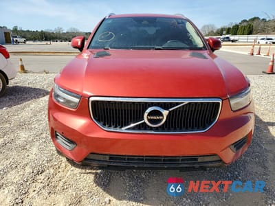 Piąte zdjęcie samochodu w środku: 2020 VOLVO XC40 T4 MOMENTUM VIN:YV4AC2HK9L2337950 - miniatura