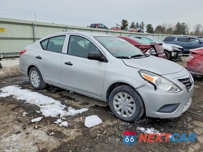 Czwarte zdjęcie samochodu z boku: 2015 NISS VERSA S VIN:3N1CN7AP3FL938981 - miniatura