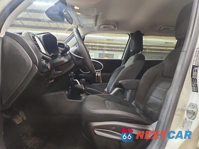 Zdjęcie 7 z 13 samochodu: 2019 JEEP RENEGADE LATITUDE VIN:ZACNJBBB6KPK20699 - miniatura