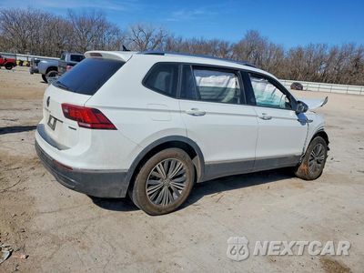 Trzecie zdjęcie samochodu z tyłu: 2024 VOLKSWAGEN TIGUAN WOLFSBURG VIN:3VV5B7AX5RM230651 - miniatura