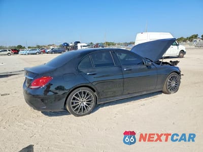 Trzecie zdjęcie samochodu z tyłu: 2021 MERCEDES-BENZ C 300 VIN:W1KWF8DB0MR650098 - miniatura