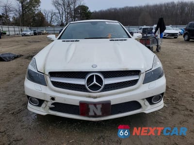 Piąte zdjęcie samochodu w środku: 2009 MERCEDES-BENZ SL 550 VIN:WDBSK71F29F153373 - miniatura