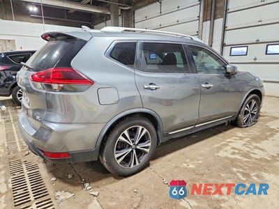 Trzecie zdjęcie samochodu z tyłu: 2018 NISSAN ROGUE SL VIN:JN8AT2MT4JW464830 - miniatura