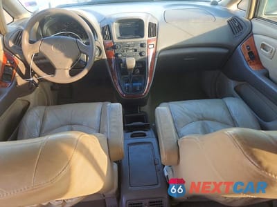 Zdjęcie 8 z 13 samochodu: 1999 LEXUS RX 300 VIN:JT6HF10U0X0033169 - miniatura