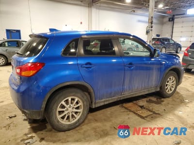 Trzecie zdjęcie samochodu z tyłu: 2017 MITSUBISHI RVR SE VIN:JA4AJ3AU3HZ601893 - miniatura