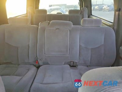 Zdjęcie 10 z 13 samochodu: 2004 CHEVROLET SUBURBAN C1500 VIN:3GNEC16Z64G212340 - miniatura