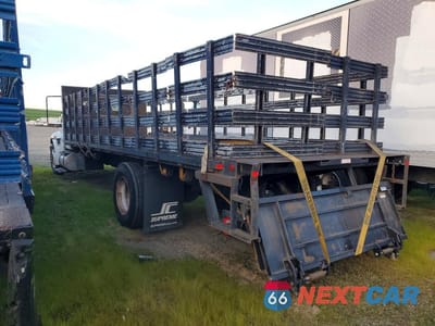Drugie zdjęcie samochodu z przodu: 2013 INTERNATIONAL 4300 FLATBED TRUCK VIN:1HTMMAAL1DH183729 - miniatura