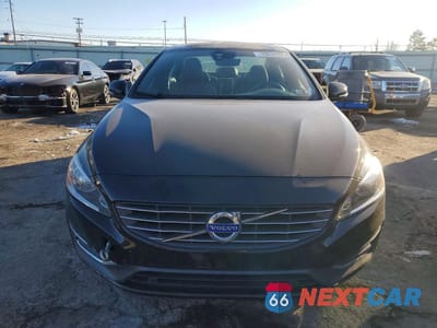 Piąte zdjęcie samochodu w środku: 2015 VOLVO S60 PREMIER VIN:YV126MFK4F1353751 - miniatura