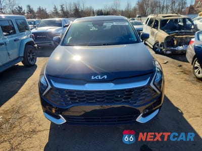 Piąte zdjęcie samochodu w środku: 2023 KIA SPORTAGE LX VIN:KNDPUCAG4P7053298 - miniatura