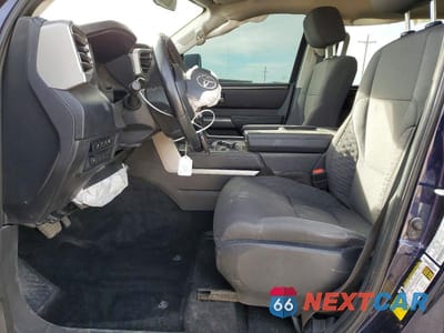 Zdjęcie 7 z 12 samochodu: 2024 TOYOTA TUNDRA SR5 VIN:5TFLA5DB6RX214210 - miniatura