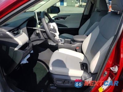 Zdjęcie 7 z 13 samochodu: 2024 TOYOTA RAV4 VIN:JTMB6RFV0RD136889 - miniatura