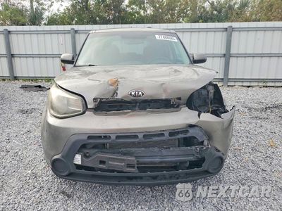 Piąte zdjęcie samochodu w środku: 2016 KIA SOUL VIN:KNDJN2A21G7359621 - miniatura