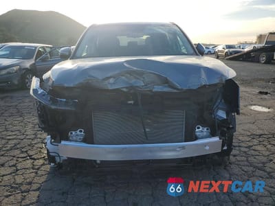 Piąte zdjęcie samochodu w środku: 2025 KIA SORENTO LX VIN:5XYRG4JCXSG389682 - miniatura