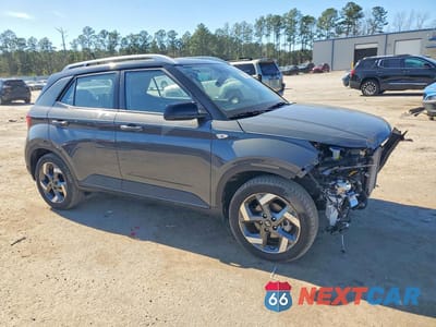 Czwarte zdjęcie samochodu z boku: 2025 HYUNDAI VENUE SEL VIN:KMHRC8A37SU390012 - miniatura