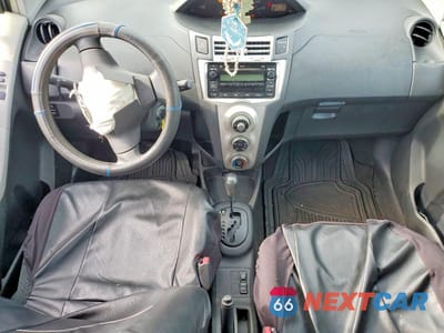 Zdjęcie 8 z 12 samochodu: 2008 TOYOTA YARIS VIN:JTDJT923185201430 - miniatura