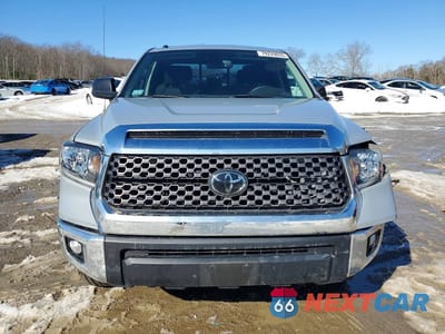 Piąte zdjęcie samochodu w środku: 2019 TOYOTA TUNDRA SR5 VIN:5TFUM5F12KX079975 - miniatura