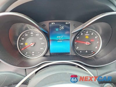 Zdjęcie 9 z 13 samochodu: 2019 MERCEDES-BENZ C 300 4MATIC VIN:55SWF8EB3KU305528 - miniatura