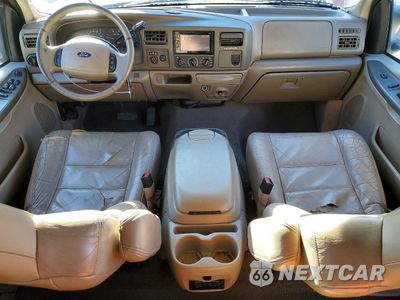 Zdjęcie 8 z 14 samochodu: 2003 FORD EXCURSION XLT VIN:1FMSU41P63EC08130 - miniatura