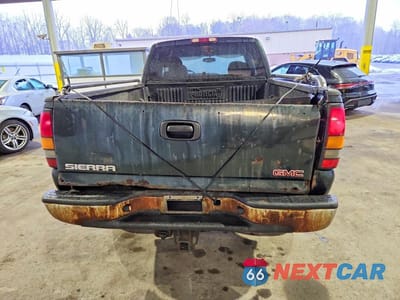 Zdjęcie 6 z 11 samochodu: 2004 GMC SIERRA K2500 HEAVY DUTY VIN:1GTHK29U74E219206 - miniatura