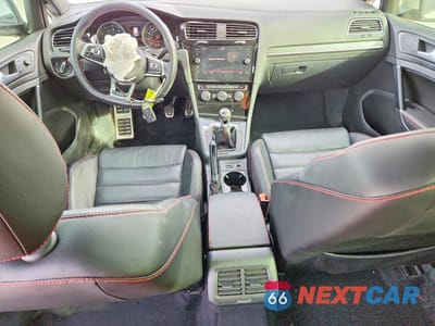 Zdjęcie 8 z 13 samochodu: 2018 VOLKSWAGEN GTI S VIN:3VW547AU8JM266804 - miniatura