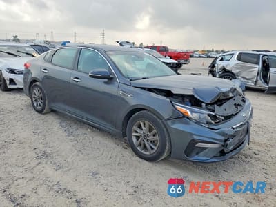 Czwarte zdjęcie samochodu z boku: 2019 KIA OPTIMA LX VIN:5XXGT4L33KG378690 - miniatura