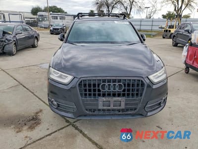 Piąte zdjęcie samochodu w środku: 2015 AUDI Q3 PREMIUM PLUS VIN:WA1BFCFSXFR002158 - miniatura