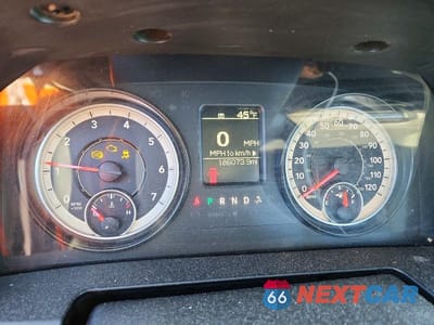 Zdjęcie 9 z 12 samochodu: 2017 RAM 1500 ST VIN:3C6JR6DT5HG675343 - miniatura