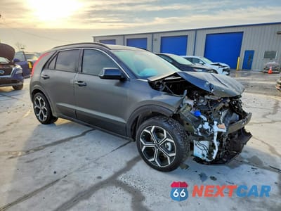 Czwarte zdjęcie samochodu z boku: 2025 KIA NIRO VIN:KNDCR3LE8S5225347 - miniatura