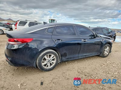 Trzecie zdjęcie samochodu z tyłu: 2016 KIA OPTIMA LX VIN:5XXGT4L33GG025793 - miniatura