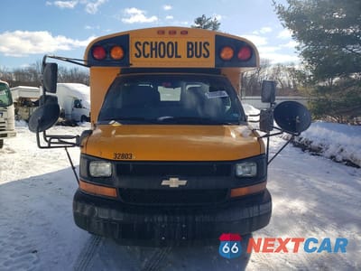 Piąte zdjęcie samochodu w środku: 2014 CHEVROLET EXPRESS SCHOOL BUS VIN:1GB3G3BG5E1206571 - miniatura