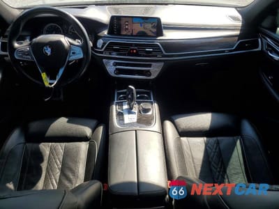 Zdjęcie 8 z 12 samochodu: 2019 BMW 750 XI VIN:WBA7F2C5XKB240502 - miniatura
