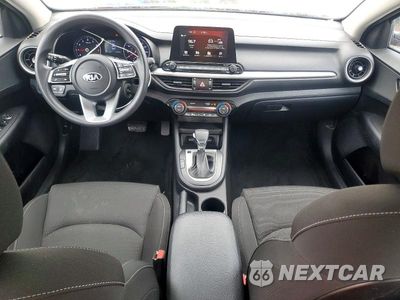 Zdjęcie 8 z 11 samochodu: 2019 KIA FORTE FE VIN:3KPF24AD3KE040399 - miniatura