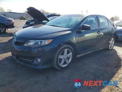 2013 TOYOTA CAMRY SE 4T1BF1FK5DU646330 - główne zdjęcie licytacji z USA - miniatura