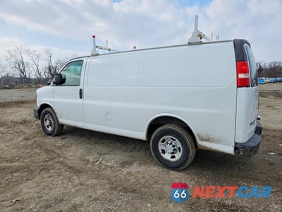 Drugie zdjęcie samochodu z przodu: 2013 CHEVROLET EXPRESS 2500 CARGO UTILITY / SERVICE VAN VIN:1GCWGFCA6D1112041 - miniatura