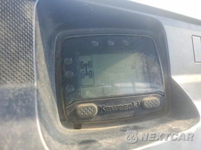 Zdjęcie 8 z 10 samochodu: 2020 KAWASAKI KAF820 A VIN:JKBAFSF14LB508033 - miniatura