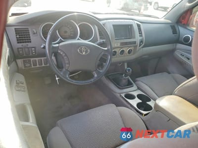 Zdjęcie 8 z 13 samochodu: 2005 TOYOTA TACOMA X-RUNNER ACCESS CAB VIN:5TETU22N85Z135319 - miniatura