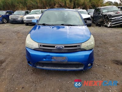 Piąte zdjęcie samochodu w środku: 2010 FORD FOCUS SES VIN:1FAHP3GN2AW164856 - miniatura