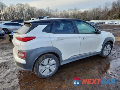 Trzecie zdjęcie samochodu z tyłu: 2021 HYUNDAI KONA SEL VIN:KM8K23AG3MU133426 - miniatura