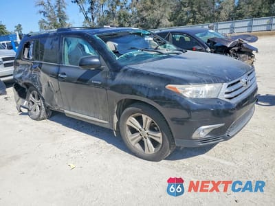 Czwarte zdjęcie samochodu z boku: 2012 TOYOTA HIGHLANDER LIMITED VIN:5TDDK3EH7CS101209 - miniatura