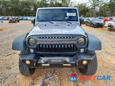 Piąte zdjęcie samochodu w środku: 2016 JEEP WRANGLER UNLIMITED RUBICON VIN:1C4BJWFG6GL128281 - miniatura