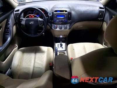 Zdjęcie 8 z 11 samochodu: 2010 HYUNDAI ELANTRA BLUE VIN:KMHDU4AD8AU930863 - miniatura