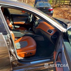 Piąte zdjęcie samochodu w środku: 2018 MASERATI GHIBLI S VIN:ZAM57YTL7J1267438 - miniatura