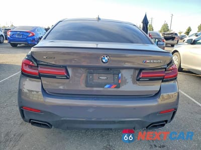 Zdjęcie 6 z 12 samochodu: 2022 BMW M550XI VIN:WBA13BK04NCJ54220 - miniatura