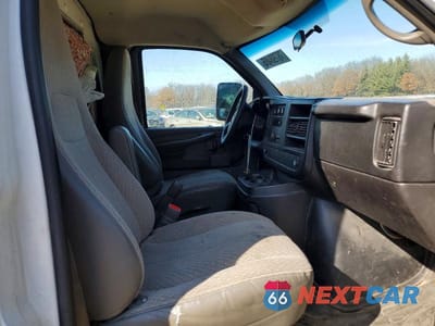 Zdjęcie 10 z 11 samochodu: 2012 CHEVROLET EXPRESS G3500 VIN:1GB0G2BG7C1165015 - miniatura
