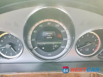 Zdjęcie 9 z 11 samochodu: 2013 MERCEDES-BENZ E 350 VIN:WDDHF5KB6DA729073 - miniatura