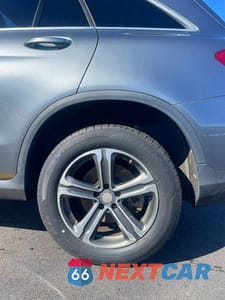 Zdjęcie 13 z 13 samochodu: 2017 MERCEDES-BENZ GLC 300 4MATIC VIN:WDC0G4KB8HF128331 - miniatura