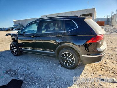 Drugie zdjęcie samochodu z przodu: 2021 VOLKSWAGEN TIGUAN SE VIN:3VV2B7AXXMM116267 - miniatura