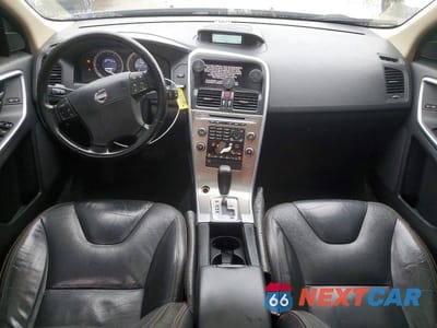 Zdjęcie 8 z 13 samochodu: 2010 VOLVO XC60 T6 VIN:YV4992DZ7A2079834 - miniatura